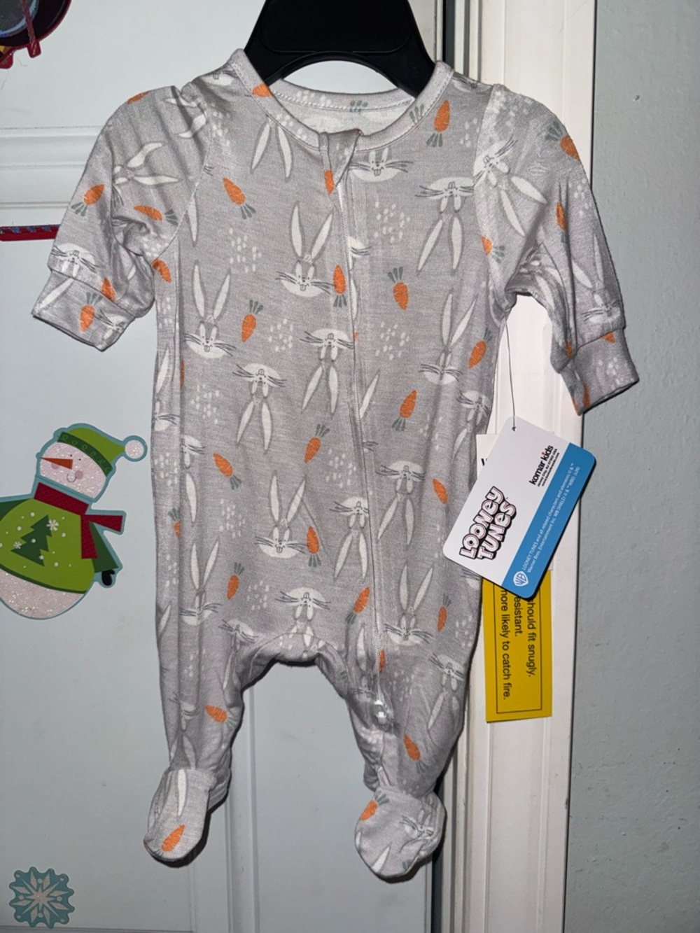 Warner Bros. Gray Bunny & Orange Carrot Footed One-Piece